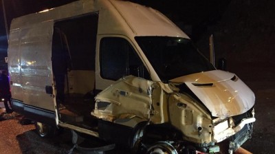 ¡Un kamikaze intenta entrar en Ceuta con 52 inmigrantes!