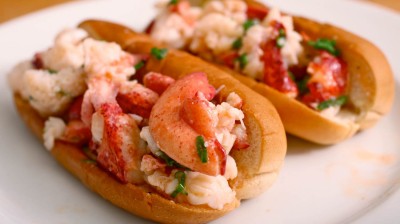 Lobster roll - American recipes