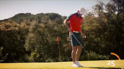Gareth Bale jugando golf