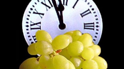 Why do you eat 12 grapes on New Year's Eve?