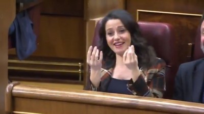 Gestures of Arrimadas in the Investiture - Video