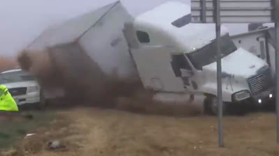 Camión fuera de control en Texas