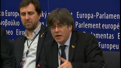 Puigdemont doesn't rule out stepping on Spanish land