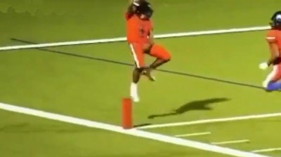 Niño celebra un TouchDown como Marshawn Lynch