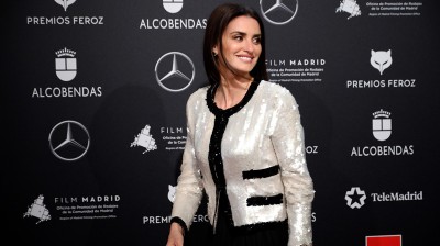 Penélope Cruz gorgeous at 2020 Feroz Awards in Spain