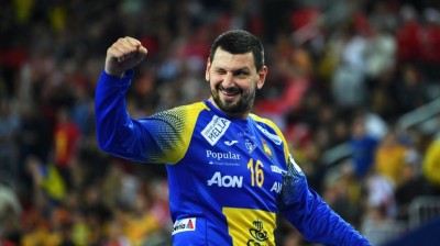 Arpad Sterbik, the wall