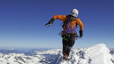Ueli Steck | Climbing to the top