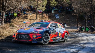 Thierry Neuville leads in Monte Carlo
