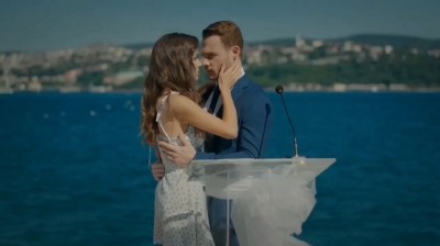 Eda y Serkan Capitulo 3 - Love Is In The Air