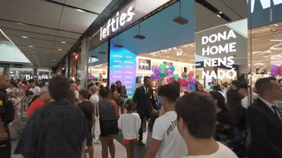 La tienda del futuro de Lefties en Barcelona