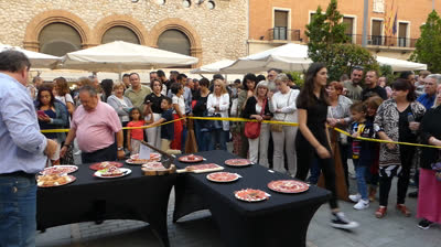 Ambiente en la vuelta de los cortadores amateurs a la calle