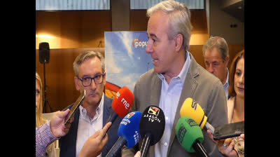 EL PRESIDENTE DEL PP EN ARAGÓN JORGE AZCÓN VISTA LA COMARCA DE TERUEL