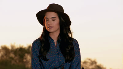 Tierra de Reyes Capítulo 18