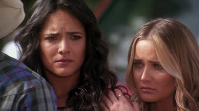 Tierra de Reyes Capítulo 49