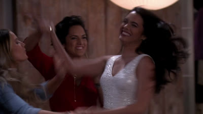 Tierra de Reyes Capítulo 118