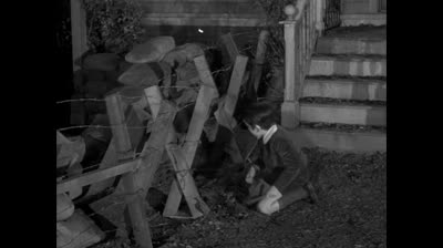 La Familia Monster 2x29 - Español