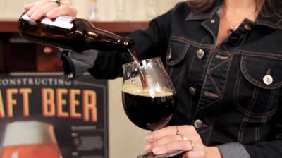 Cómo servir tu cerveza artesanal correctamente