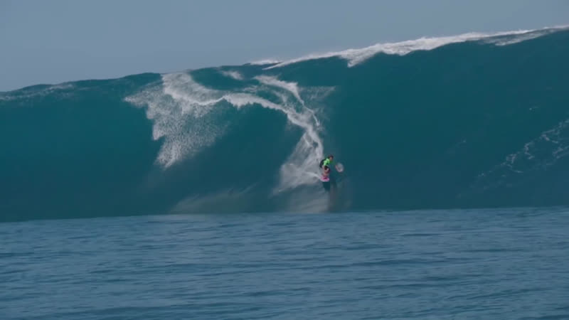 GoPro VR: Tahiti Surf with Anthony Walsh and Matahi Drollet 