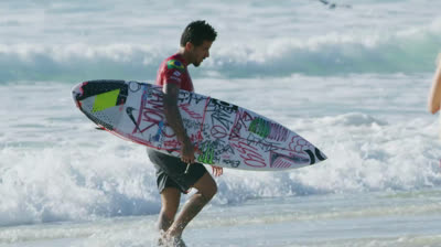 Behind the scenes at Snapper and Duranbah for the 2019 Gold Coast Pro