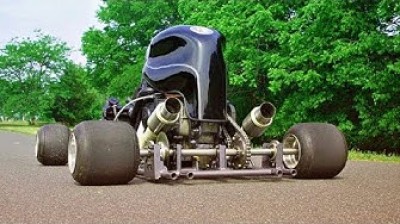 Karts customizados con motores muy potentes