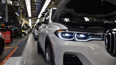 BMW X7 assembly line (2020)