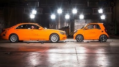 Crash test between Smart and Mercedes S class