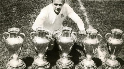 Le migliori giocate e i gol di Alfredo di Stefano