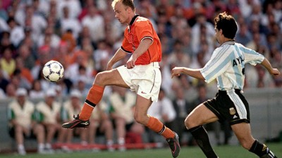 Golazo de Bergkamp contra Argentina
