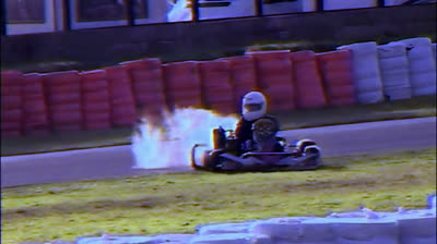 Accidentes, salidas y FUEGO en carreras de Karting