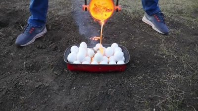 Experimentando con huevos y lava