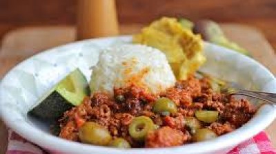 Picadillo de pollo cubano