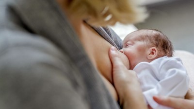 How to take care of your breasts during breast-feeding period