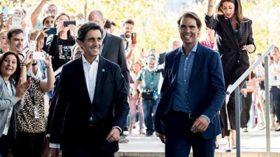 Spectacular welcome to Rafa Nadal in Telefonica